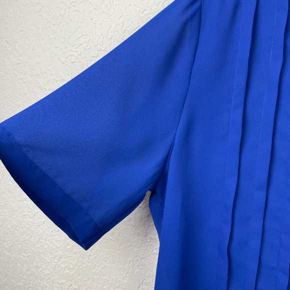 Vintage JORDAN Womans 12 Royal Blue Pleated Front Half Sleeve Button Back Blouse - Picture 5 of 9